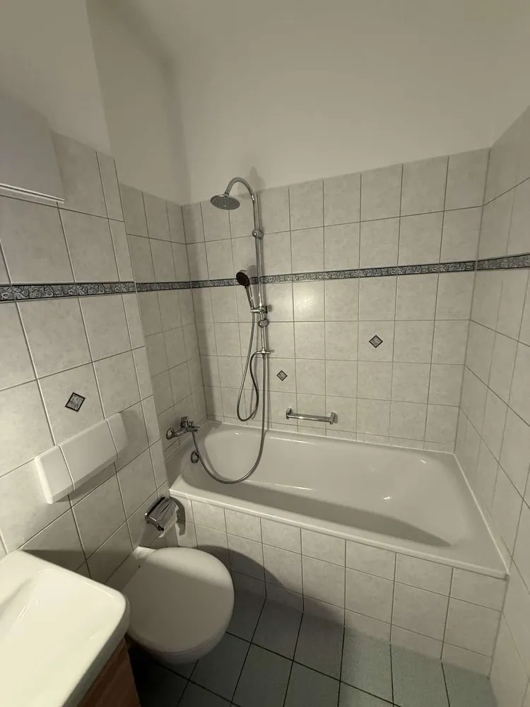 3 Zimmer Wohnung mit 72 m² in Plauen – Bild 12