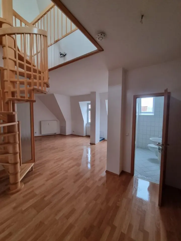 2 Zimmer Wohnung mit 89 m² in Erfurt – Bild 1