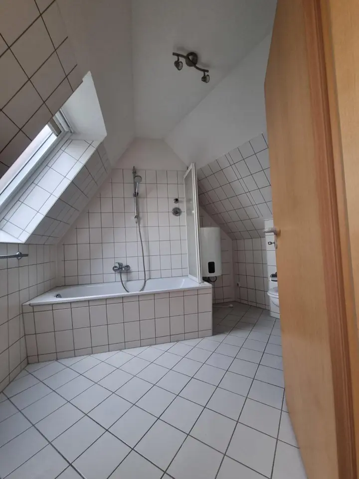 2 Zimmer Wohnung mit 89 m² in Erfurt – Bild 7