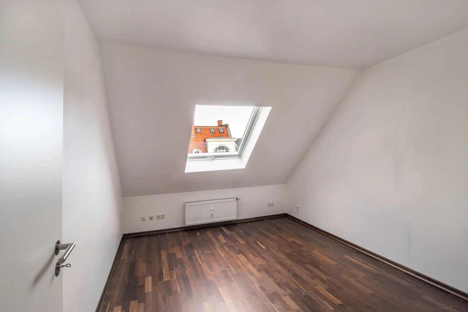 4 Zimmer Wohnung mit 107 m² in Hannover – Bild 8