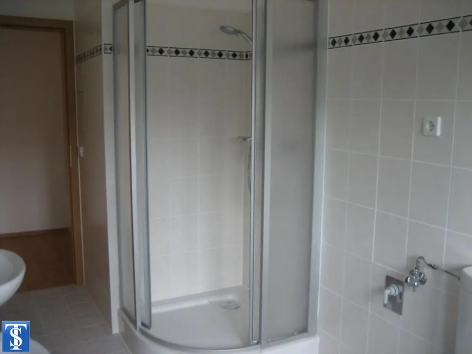 3 Zimmer Wohnung mit 83 m² in Plauen – Bild 5