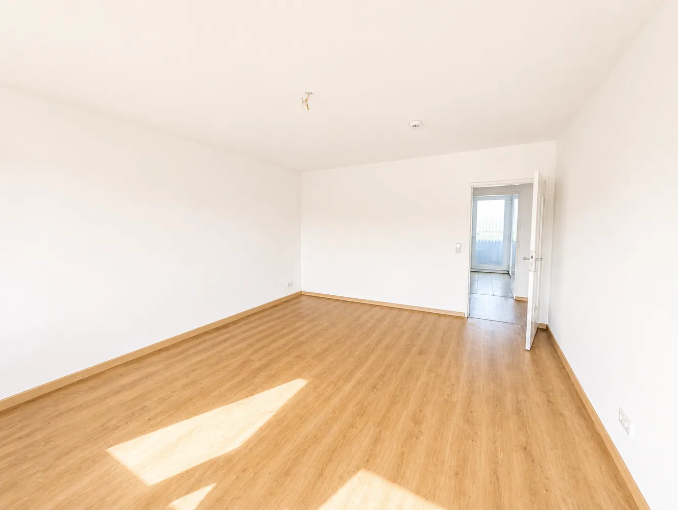 2 Zimmer Wohnung mit 67 m² in Würzburg – Bild 10