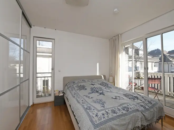 4 Zimmer Wohnung mit 110 m² in München – Bild 2