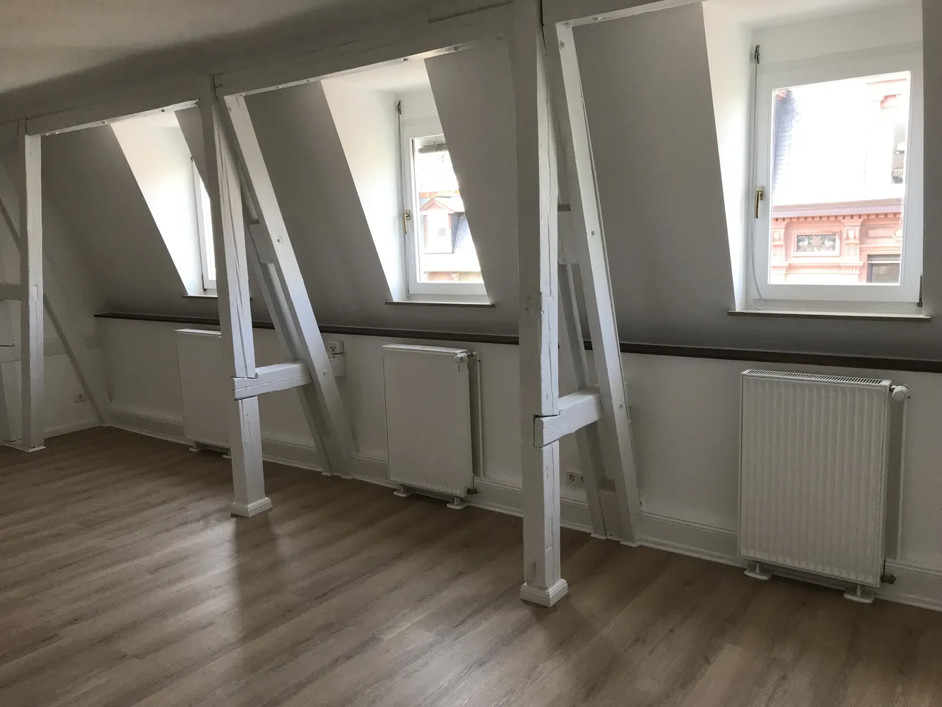3 Zimmer Wohnung mit 100 m² in Mainz – Bild 2