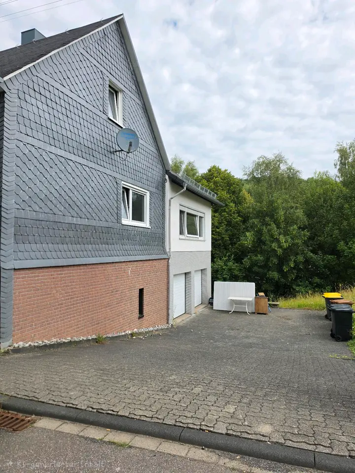 9 Zimmer Haus mit 158 m² in Siegen – Bild 1