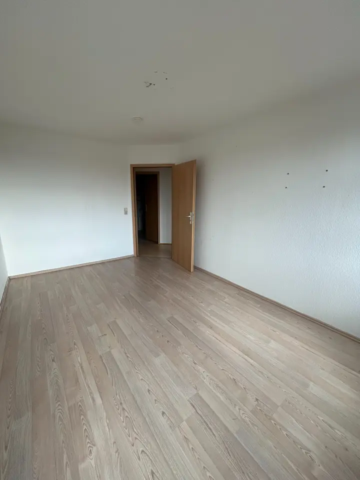 3 Zimmer Wohnung mit 80 m² in Löbau – Bild 2