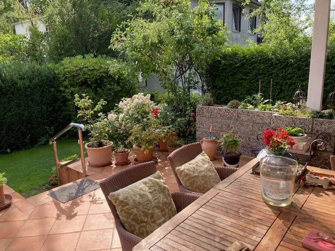 5 Zimmer Haus mit 237 m² in Berlin – Bild 2