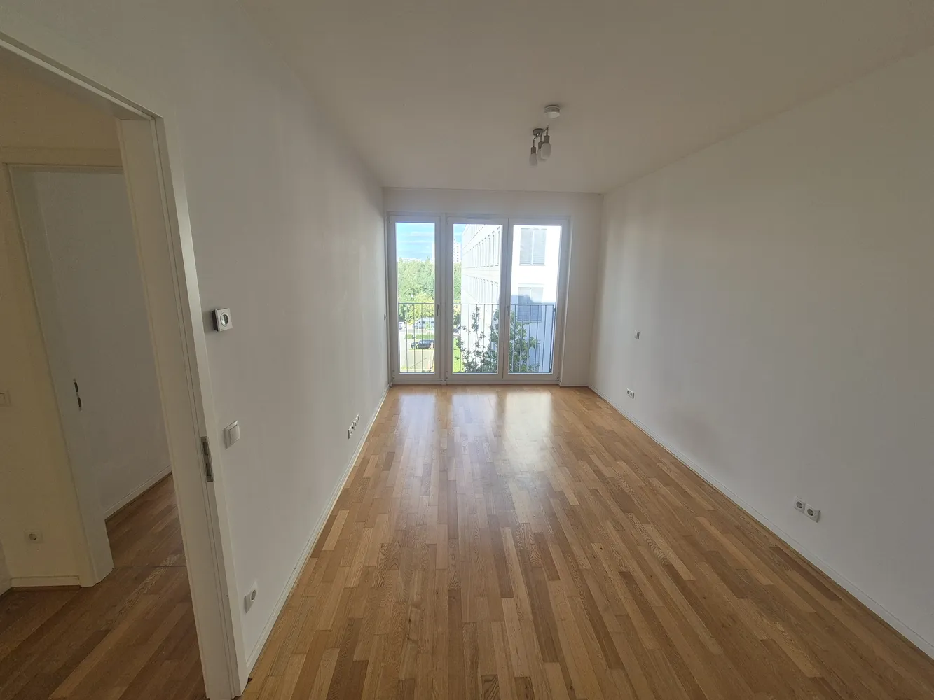 3 Zimmer Wohnung mit 96 m² in Berlin – Bild 2