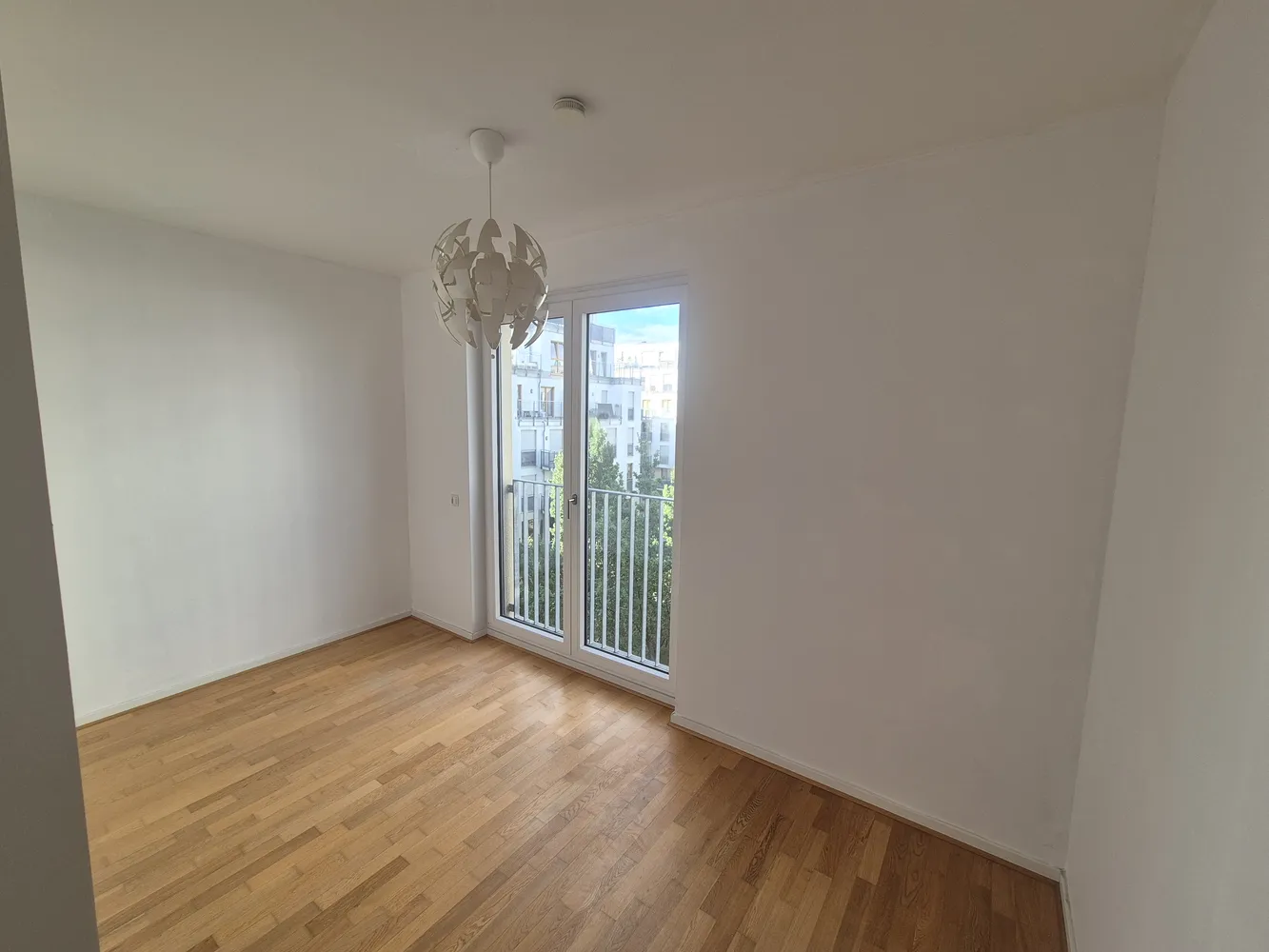 3 Zimmer Wohnung mit 96 m² in Berlin – Bild 3