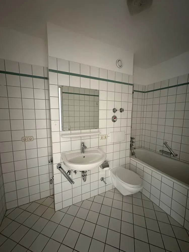 2 Zimmer Wohnung mit 69 m² in Regensburg – Bild 6