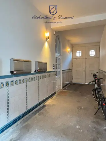 4 Zimmer Wohnung mit 103 m² in Saarbrücken – Bild 2