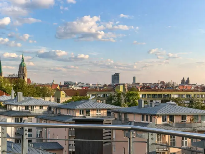 2 Zimmer Wohnung mit 106 m² in München – Bild 8
