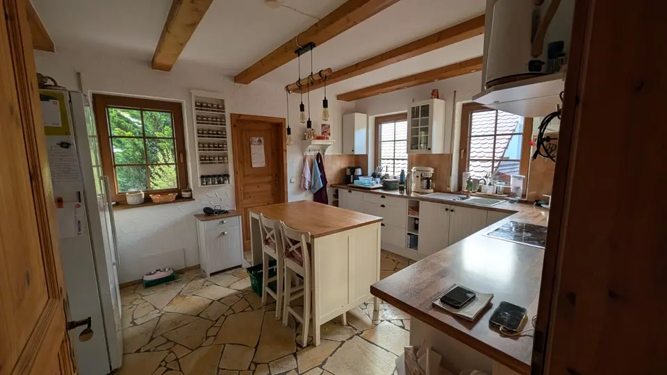 4 Zimmer Haus mit 160 m² in Erlangen – Bild 1