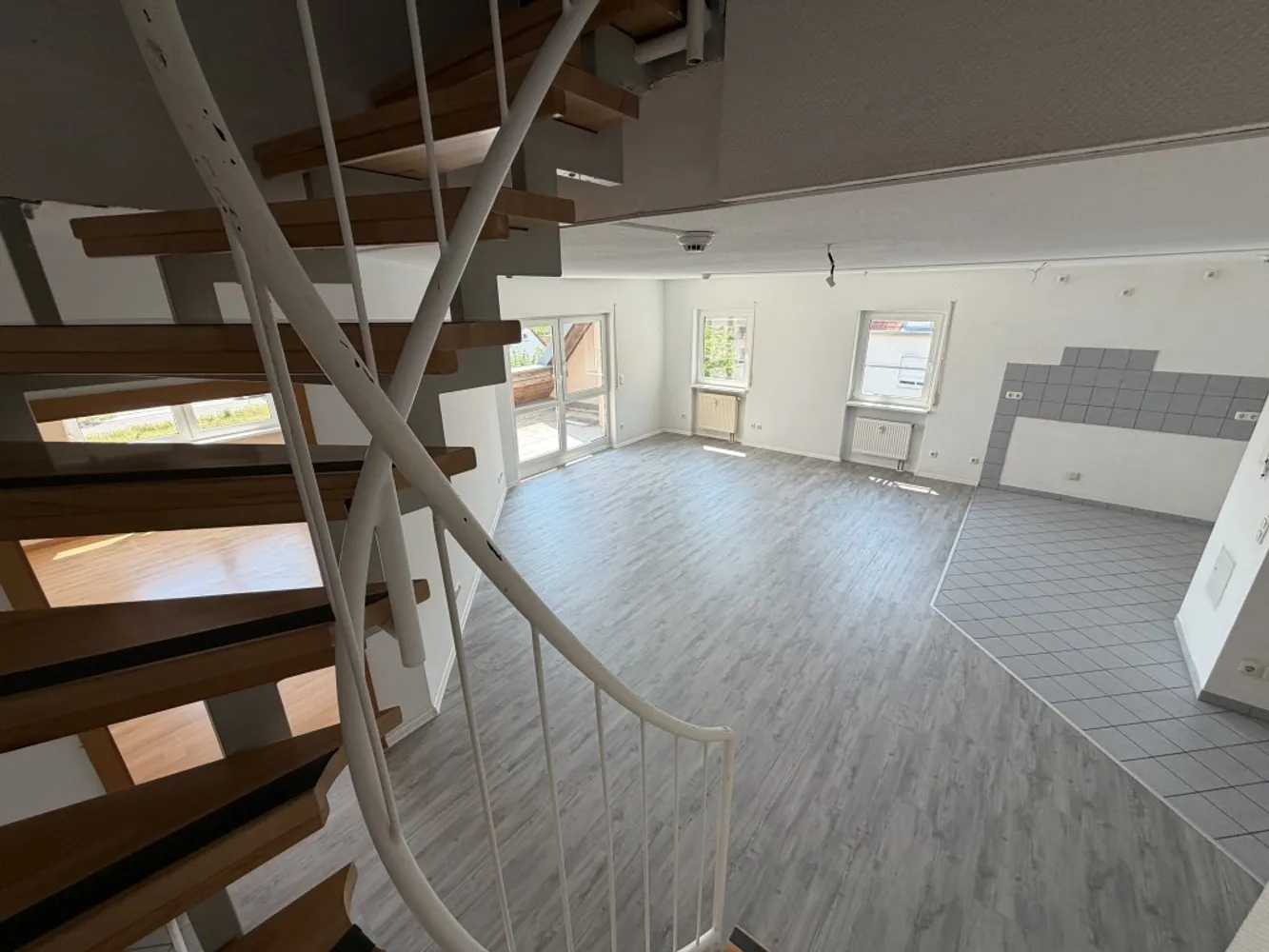 4 Zimmer Wohnung mit 107 m² in Erlangen – Bild 1