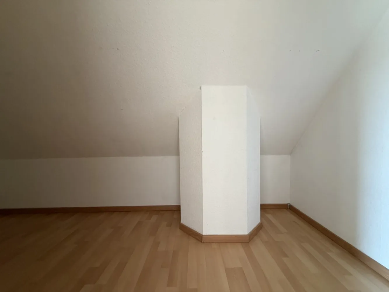 4 Zimmer Wohnung mit 107 m² in Erlangen – Bild 9