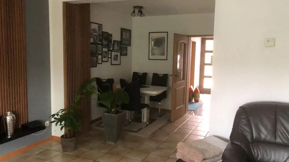 4 Zimmer Haus mit 140 m² in Neuss – Bild 9