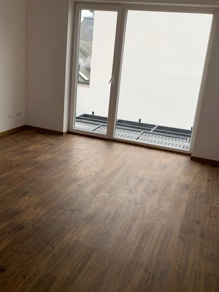 5 Zimmer Wohnung mit 147 m² in Weimar – Bild 1