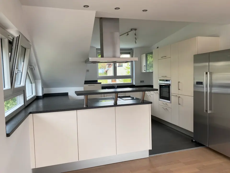 4 Zimmer Wohnung mit 110 m² in Tübingen – Bild 2