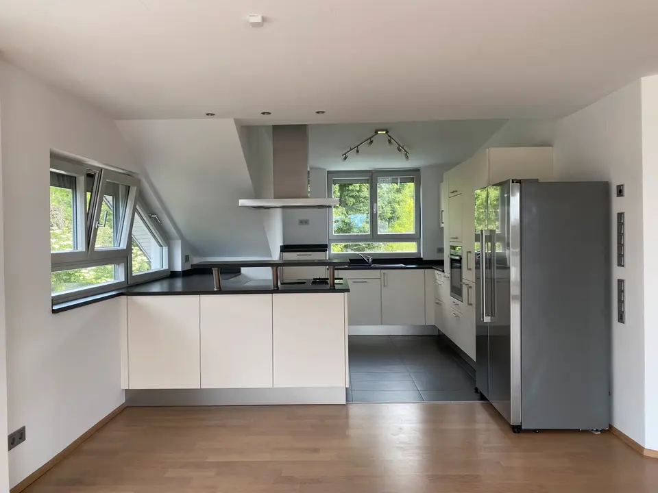 4 Zimmer Wohnung mit 110 m² in Tübingen – Bild 3