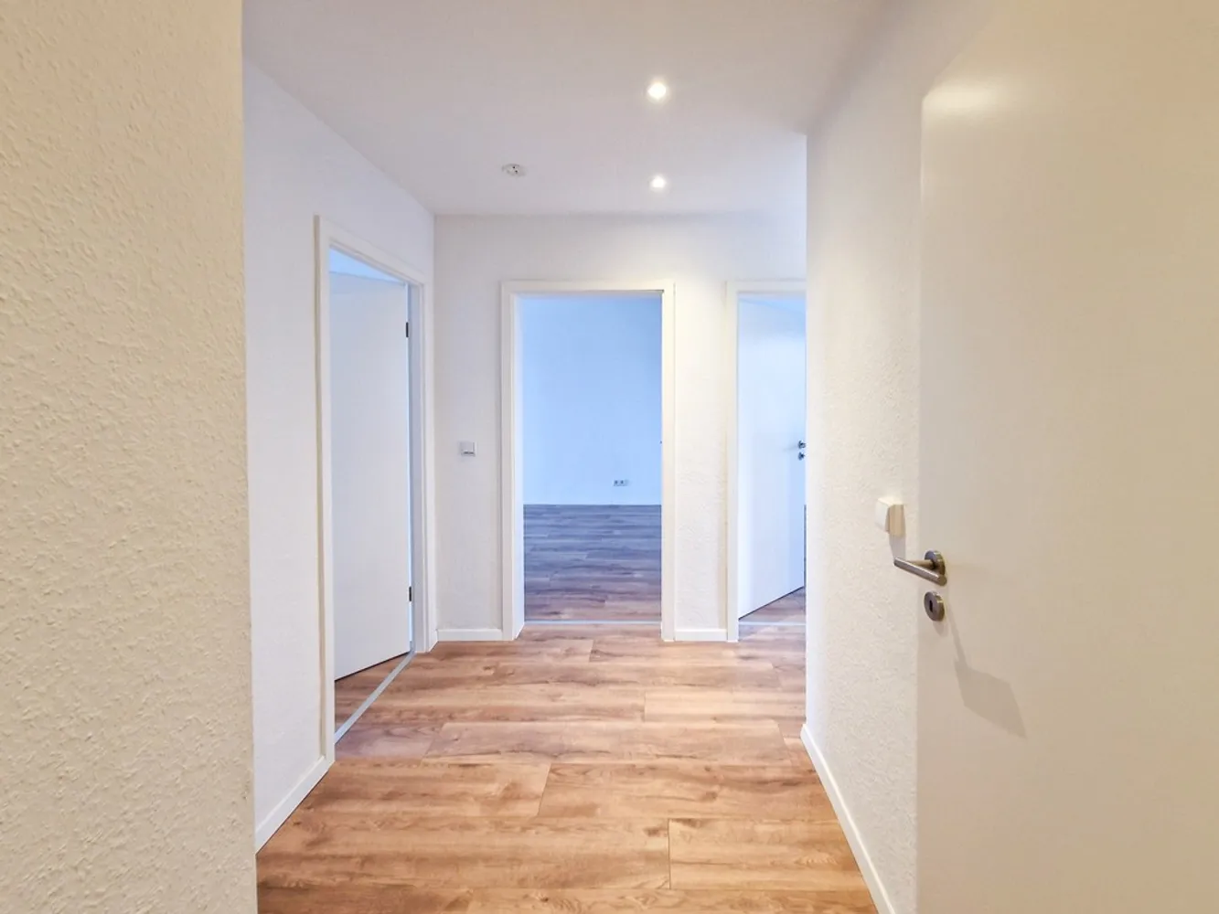 4 Zimmer Wohnung mit 74 m² in Magdeburg – Bild 1