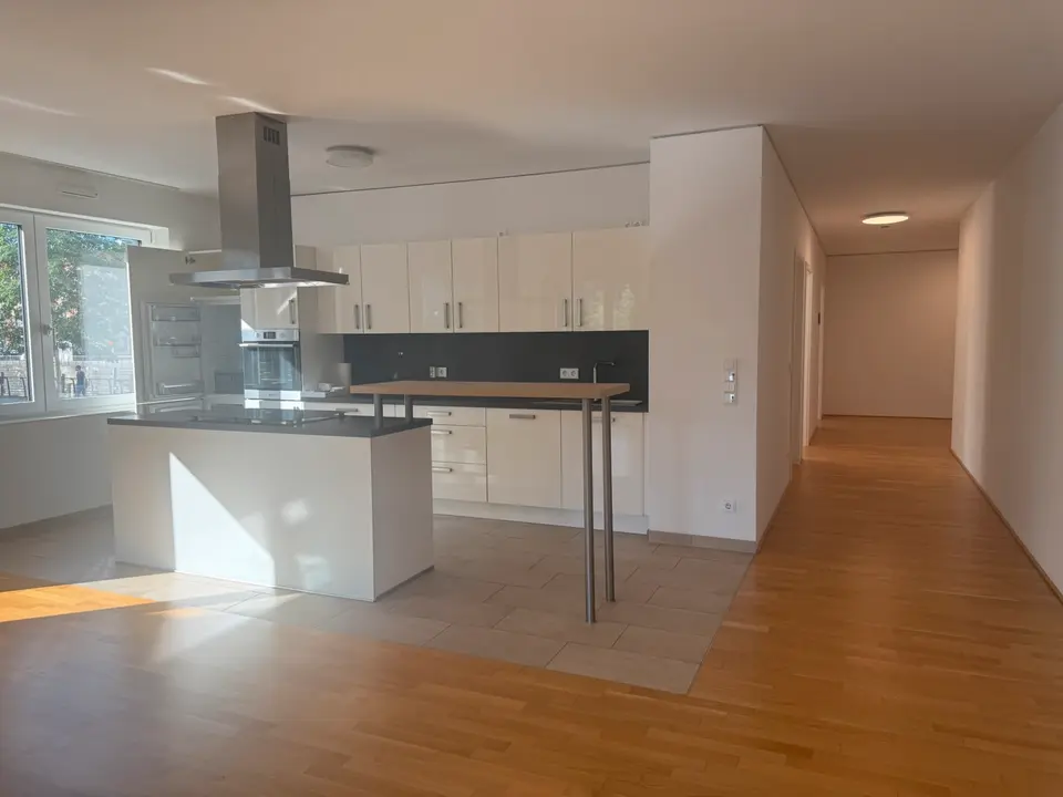 4 Zimmer Wohnung mit 130 m² in Mainz – Bild 9