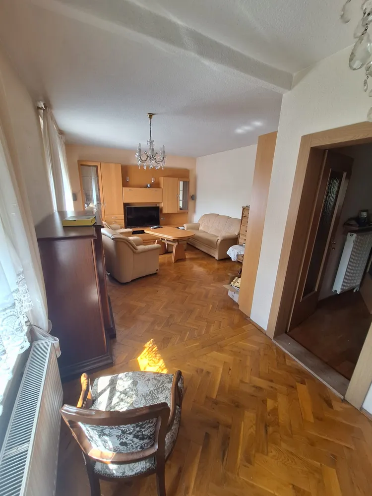 6 Zimmer Wohnung mit 170 m² in Dresden – Bild 4
