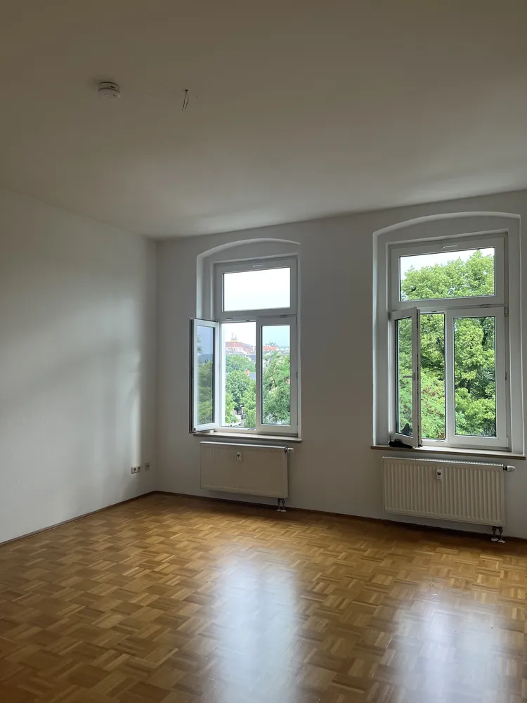 5 Zimmer Wohnung mit 122 m² in Plauen – Bild 3