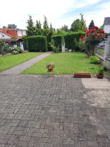 3 Zimmer Haus mit 70 m² in Frankfurt am Main – Bild 2