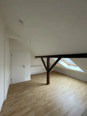 4 Zimmer Wohnung mit 110 m² in Rüsselsheim am Main – Bild 8