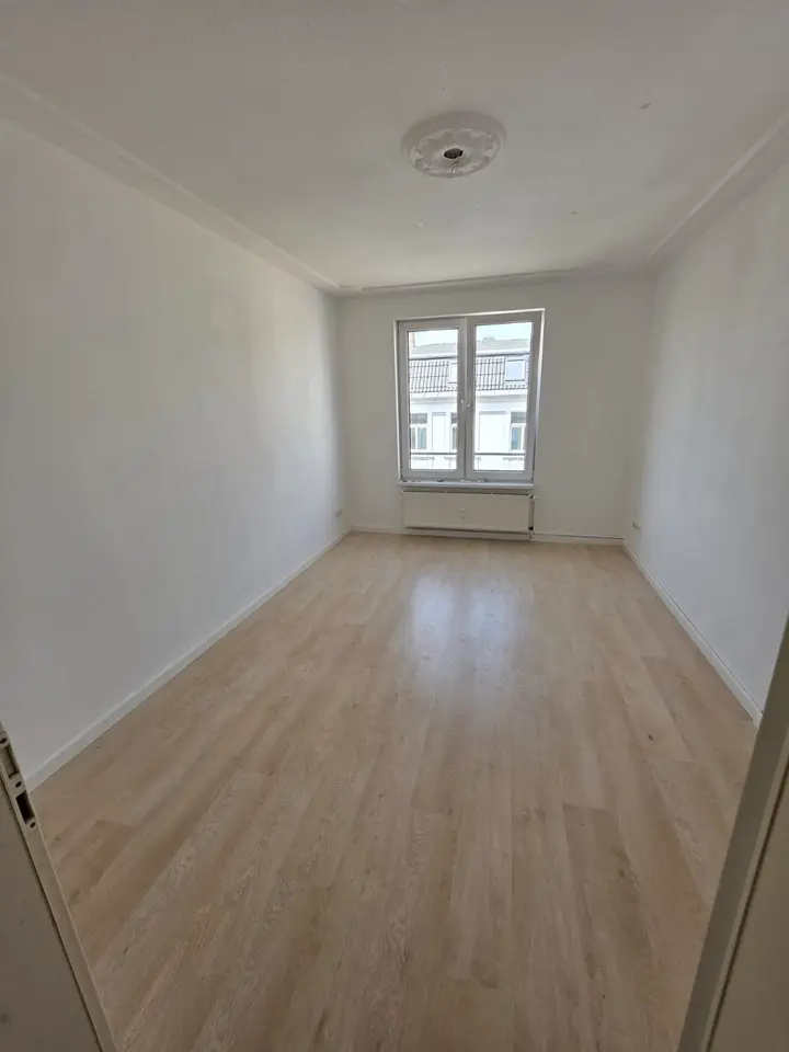 3 Zimmer Wohnung mit 64 m² in Schwerin – Bild 3
