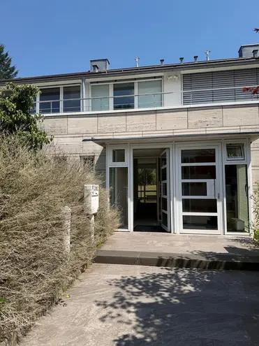 4 Zimmer Haus mit 298 m² in Böblingen – Bild 2