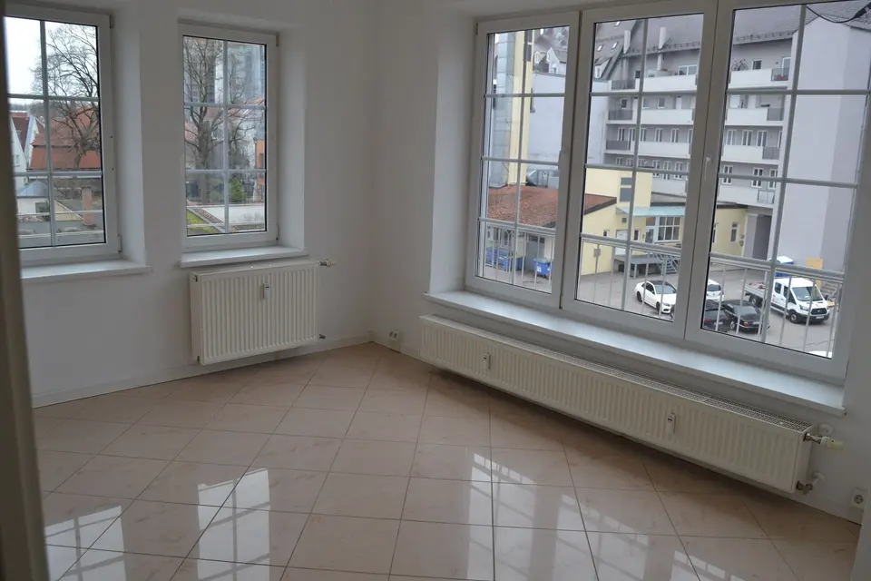 5 Zimmer Wohnung mit 170 m² in Augsburg – Bild 3