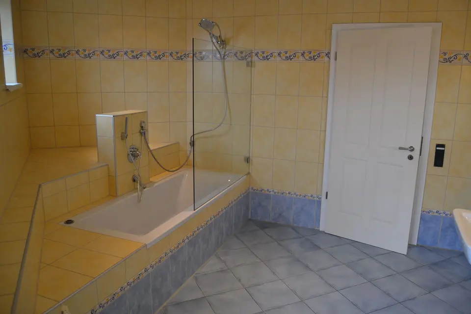 5 Zimmer Wohnung mit 170 m² in Augsburg – Bild 6