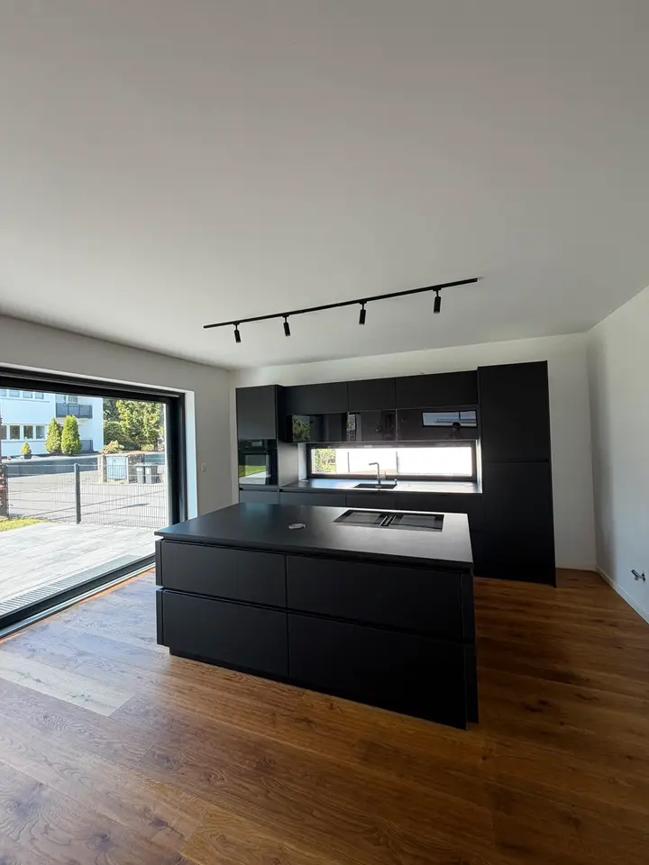 8 Zimmer Haus mit 215 m² in Amberg – Bild 2