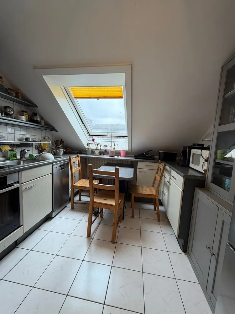 2 Zimmer Wohnung mit 70 m² in Wiesbaden – Bild 3