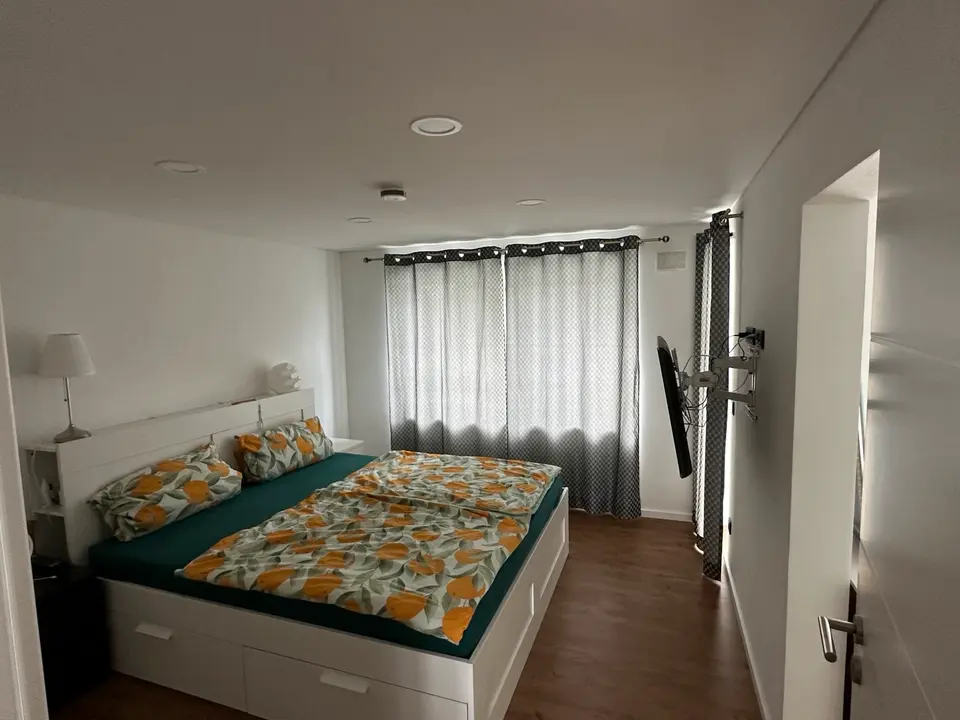 8 Zimmer Haus mit 196 m² in Neu-Ulm – Bild 2