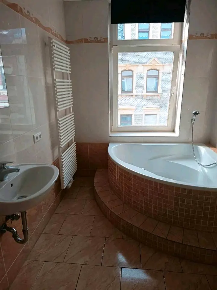 2 Zimmer Wohnung mit 78 m² in Plauen – Bild 9