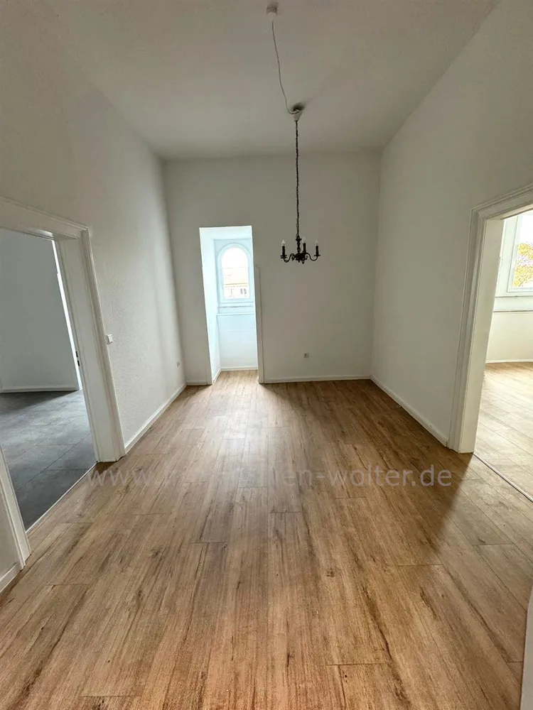 5 Zimmer Wohnung mit 160 m² in Worms – Bild 2