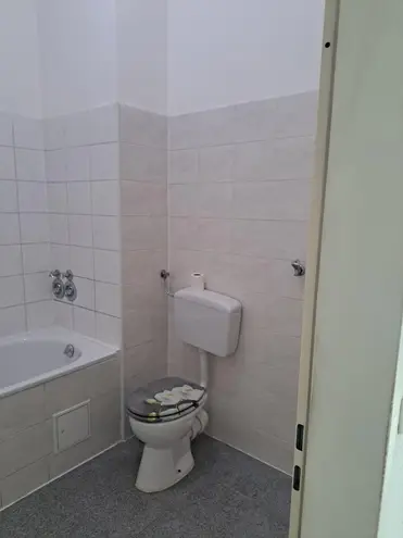 2 Zimmer Wohnung mit 56 m² in Krefeld – Bild 2