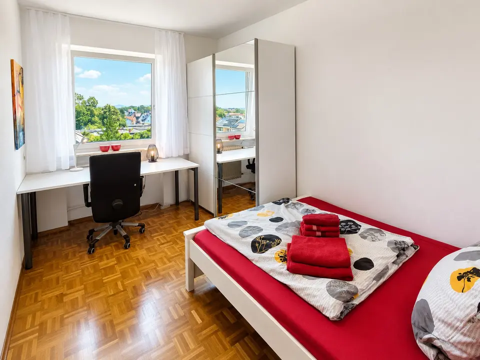 WG-Zimmer mit 80 m² in Friedrichshafen – Bild 1