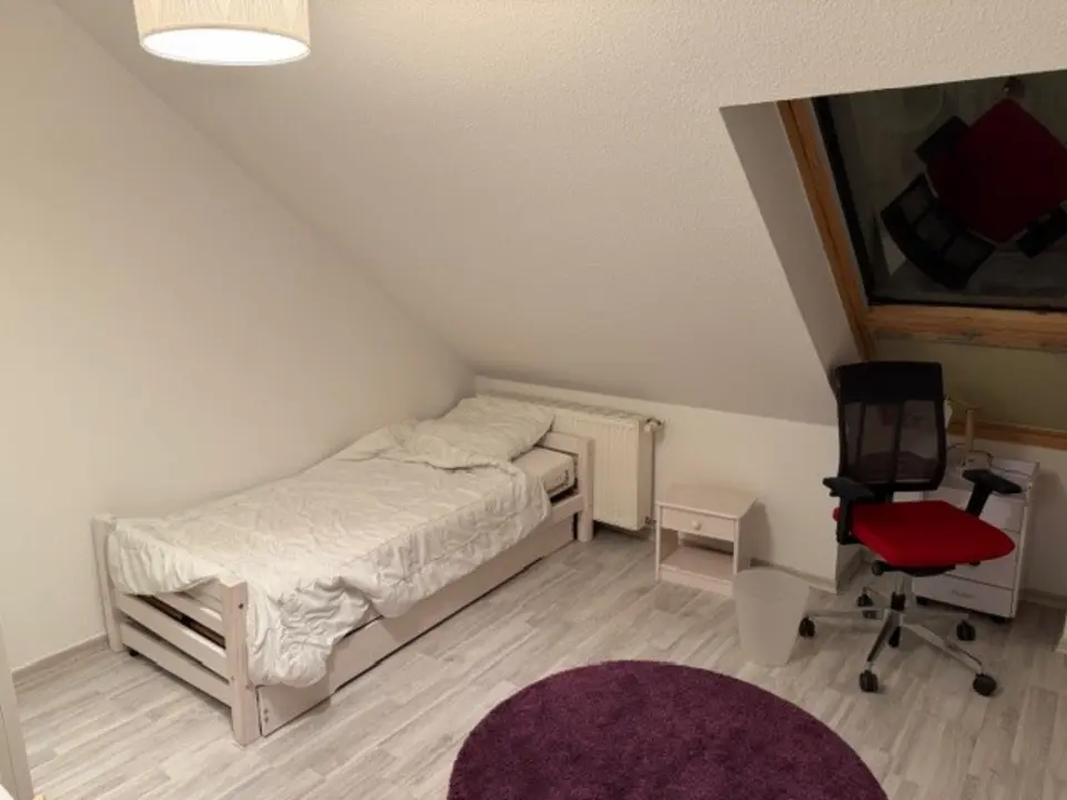 7 Zimmer Wohnung mit 150 m² in Greifswald – Bild 9