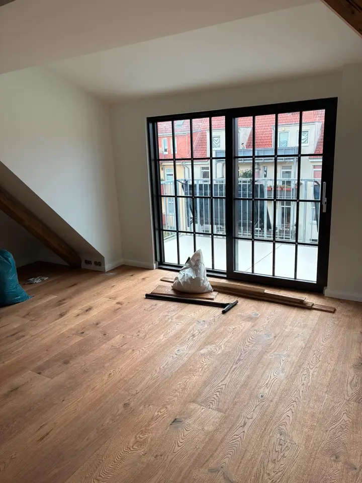 5 Zimmer Wohnung mit 100 m² in Rostock – Bild 1