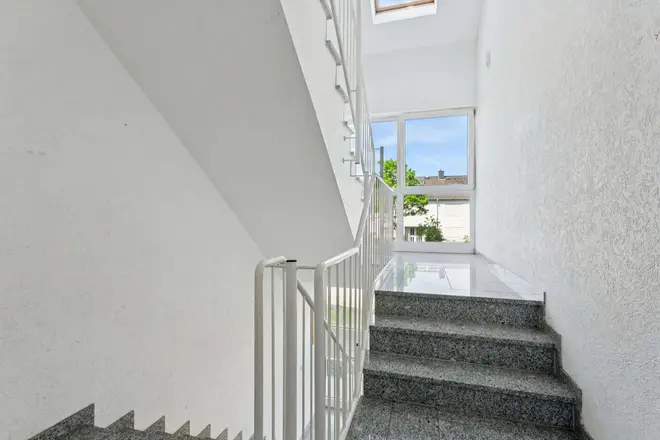 4 Zimmer Wohnung mit 118 m² in Bonn – Bild 2
