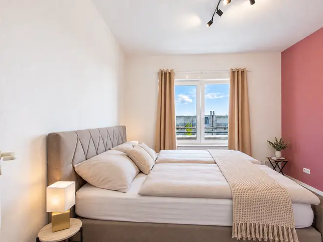 2 Zimmer Wohnung mit 90 m² in Wiesbaden – Bild 2