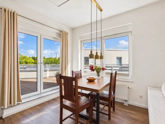 2 Zimmer Wohnung mit 90 m² in Wiesbaden – Bild 6