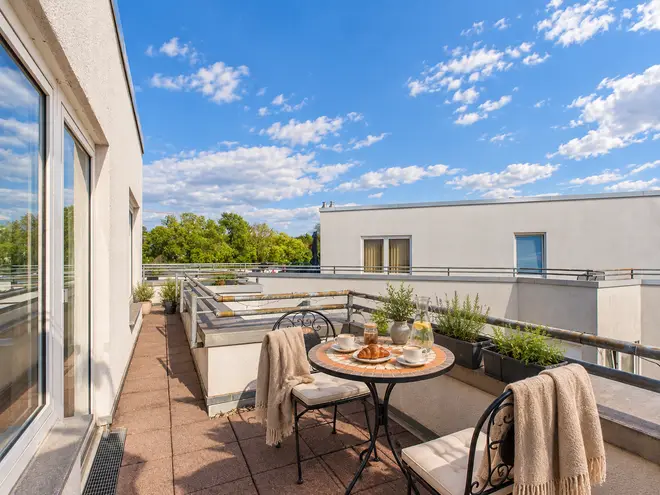 2 Zimmer Wohnung mit 90 m² in Wiesbaden – Bild 8