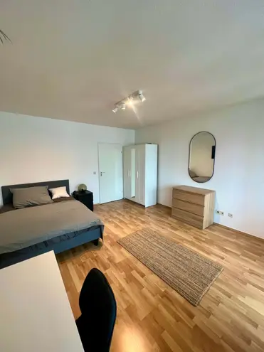 WG-Zimmer mit 17 m² in München – Bild 2
