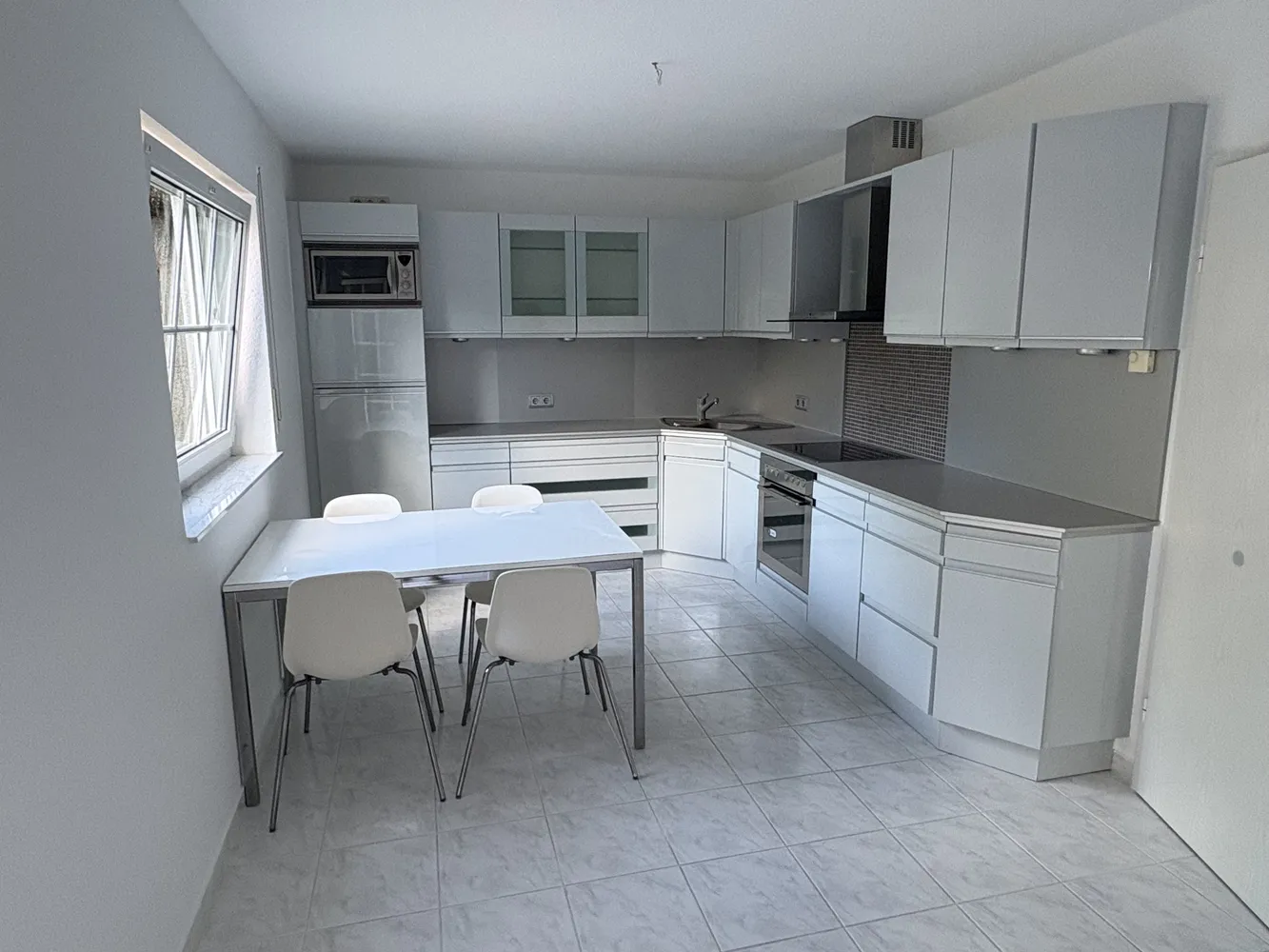 2 Zimmer Wohnung mit 60 m² in Leverkusen – Bild 1