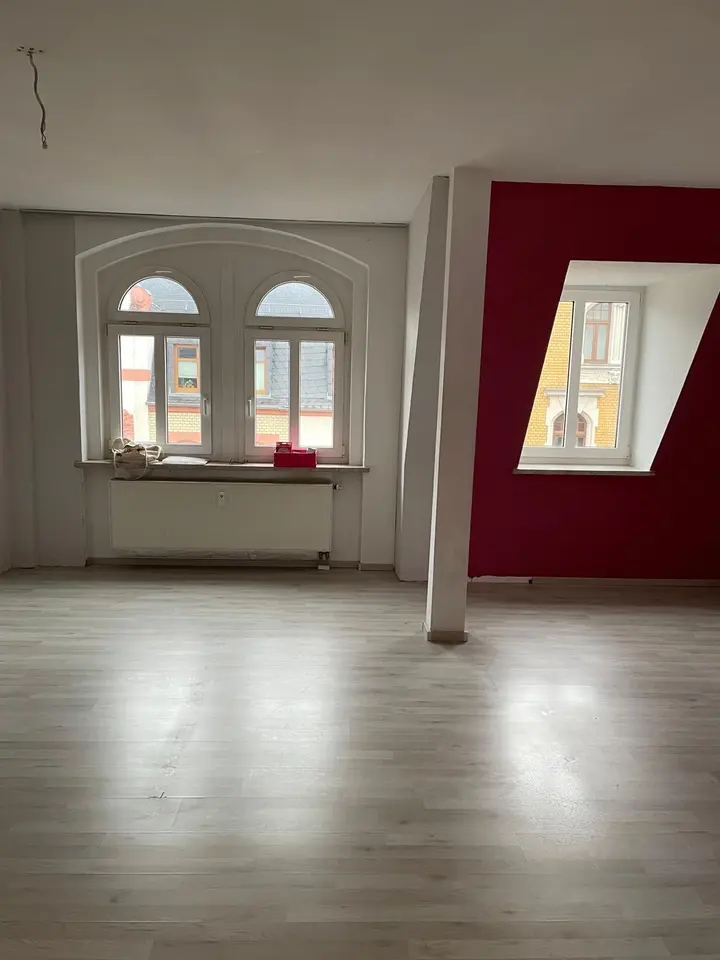 3 Zimmer Wohnung mit 77 m² in Plauen – Bild 1