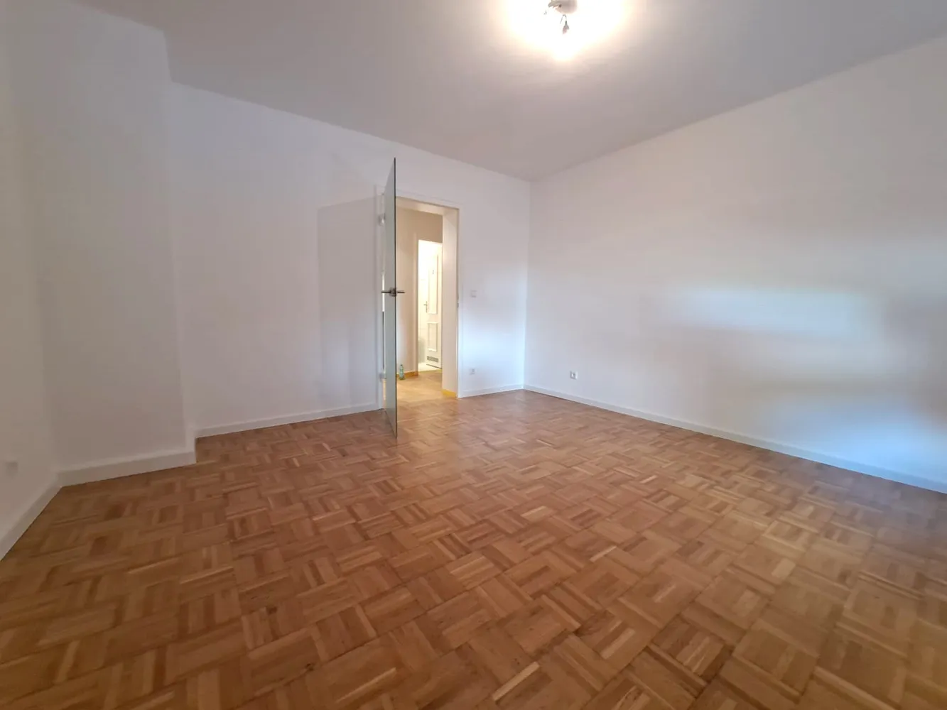 1 Zimmer Wohnung mit 30 m² in Baden-Baden – Bild 2
